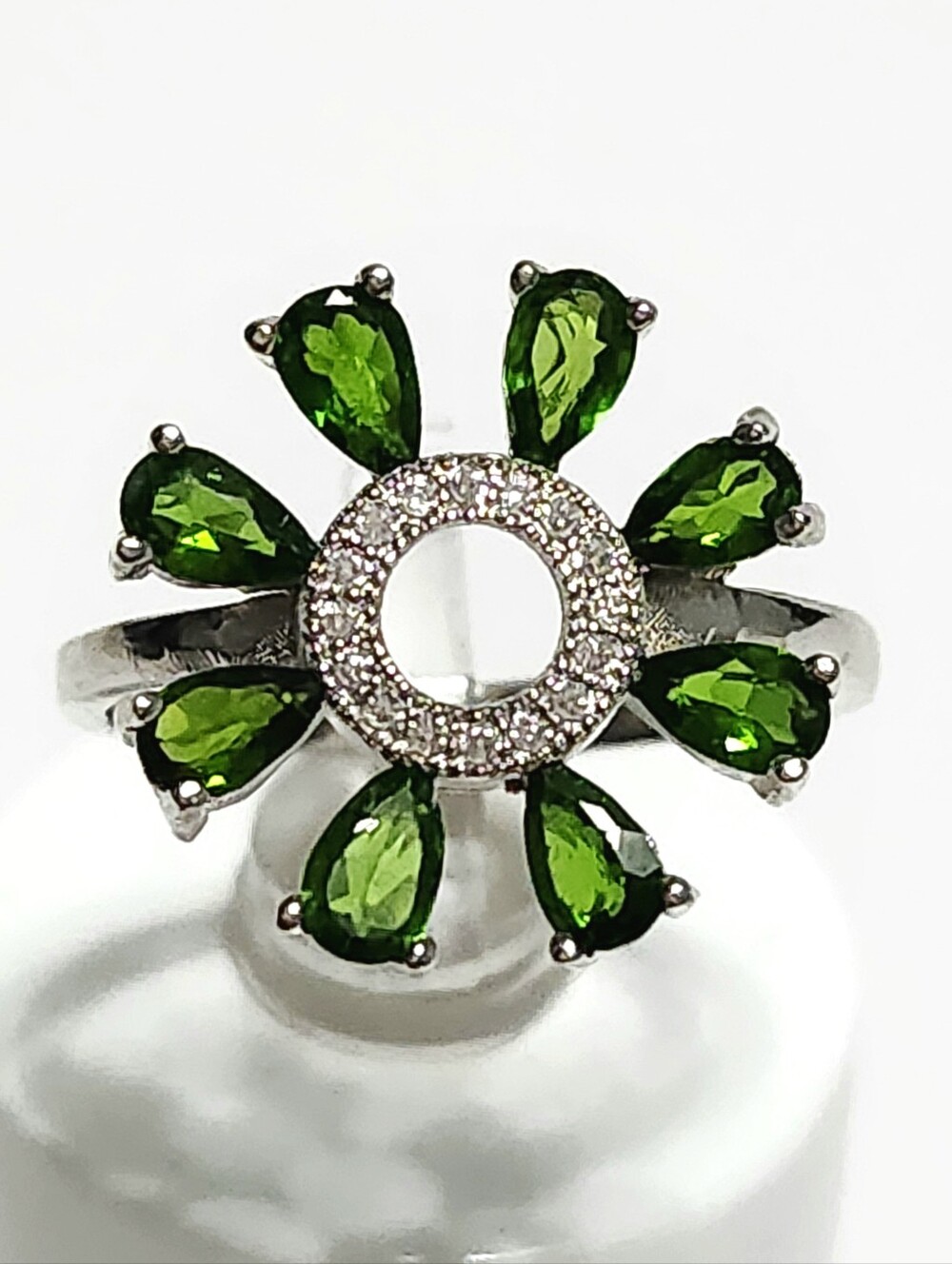 2.0 ctw Chrome Diopside Halo Sterling Silver Floral Pavé Accents Ring size 7.5 - Picture 7 of 12